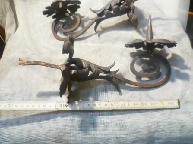 2 Stück geschmiedete Kerzen Wandhalter Mitte 19 Jhd ca 1840-60 zum in 1 Mauerwerk einmauern  6