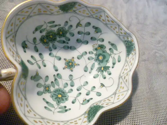 Meissen Blatt Schälchen Goldrand indisch grün Masse: 10,5 cm X 9,5 cm 2