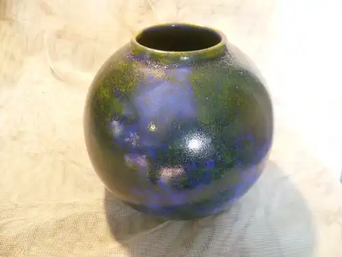 In der Art des Otto Douglas Hill 1897-1972  Studiokeramik Hellblaue Ballonvase aus den 1970 Jahren 