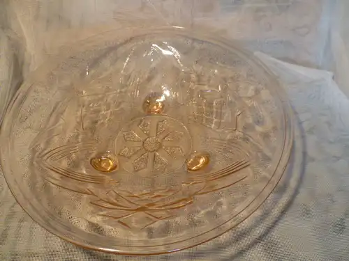 Rosalinfarben Glasschale  Bockwitz Glas Art Deko ca1930-40 auf Füßchen stehend! Vintage aus den 1930 - 40 er!