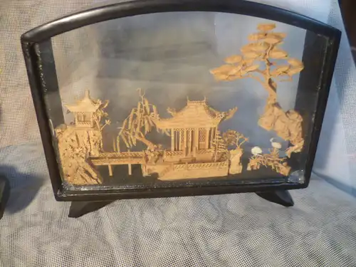  Fuzhou Fujian Kork Schnitzerei Handwerkskunst aus Ostchina  Art Deko um 1940 .