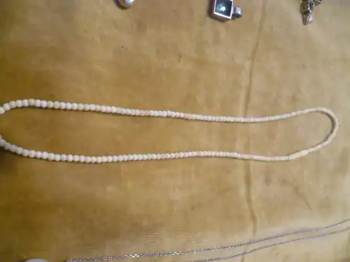 Art Deko Halskette Bein Horn E Ebersbach um 1920 Perlen haben 1 Durchmesser von 2 mm gleicher Verlauf! Dreh Verschluss