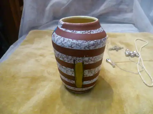 Bay Keramik Graffiti Vase Formnummer 602-12 Vintage der 1950 Ära aus der Vitrine top