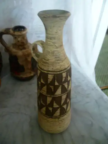 Seltene Studio Keramik Vase schlanke Form , Geometrisches Afrika Kork Baumrinde Dekor !! Mid Century 1950-59