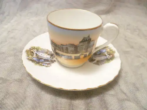 Versailles Le Palace Andenkentasse um 1920  Marke Limoges Dadat