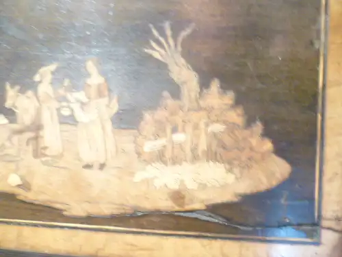 Sorento Schatulle mit Intarsien von  Almerico  Gargiulo 1843-1912  massiv Olivenholz oder Kirschbaum museales Sammlerstück!