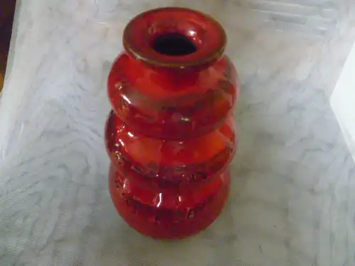 Studiokeramik Fat Lava in Ferrari rot Nummer 22 von 63 Vasen!! Mid Century Rockabilly Volkswagen Ära 1970 Art der Hermann Karl Hakenjos Vasen 1879-1982 Vasen Kandern 