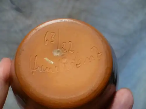 Studiokeramik Fat Lava in Ferrari rot Nummer 22 von 63 Vasen!! Mid Century Rockabilly Volkswagen Ära 1970 Art der Hermann Karl Hakenjos Vasen 1879-1982 Vasen Kandern 