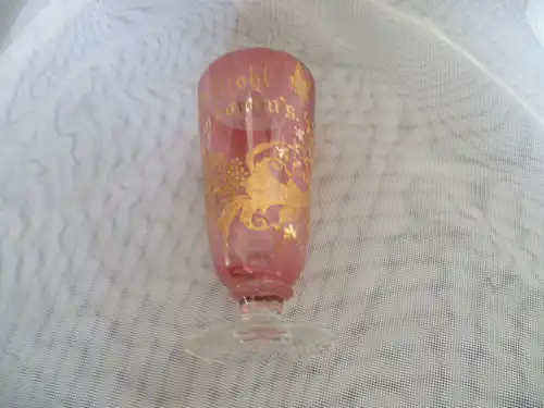Fußbecher Jugendstil rosa Glas Goldstaffage Füllhorn mit Schmetterlinge Wohl bekomm`s  Höhe 15 cm  aus der Vitrine!