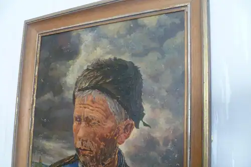 Jan Eyck Maler XIX -XX „Portrait eines Fischers„ im Dreiviertel Profil nach links , vor bewegter See und bewölktem Himmel Ölgemälde auf Malkarton in späterer Berliner Leiste