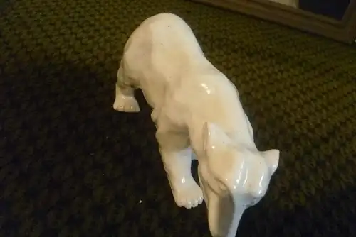 Wandelnder Eisbär Friedrich Goldscheider Terracotta und Keramikmanufaktur Wien Östrerreich - Entwurf von Siegismund Wernekinck (1872-1921)