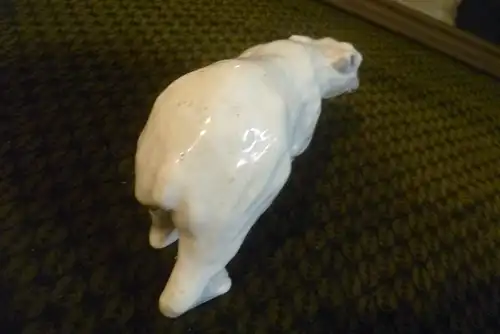 Wandelnder Eisbär Friedrich Goldscheider Terracotta und Keramikmanufaktur Wien Östrerreich - Entwurf von Siegismund Wernekinck (1872-1921)