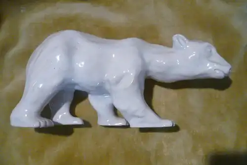 Wandelnder Eisbär Friedrich Goldscheider Terracotta und Keramikmanufaktur Wien Östrerreich - Entwurf von Siegismund Wernekinck (1872-1921)