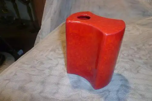 MONTANUS & REMY Space Ära Mid Century Vase Ära Nierentisch Form Ferrari Rot Designer Carlo Zalloni 1937 Athen 2012