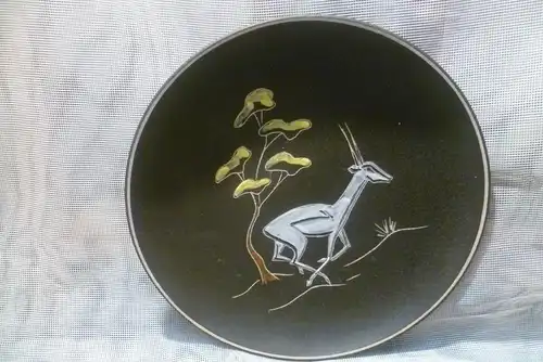 Ruscha Emaile Dekor Keramik Wandteller Dekor Afrika Antilope in der Steppe signiert G W