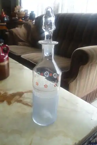 Harrach Steinschönauer Biedermeier Likör Karaffe mit Stöpsel Emaille Bemalung mehrfarbig mundgeblasen um 1850-70 feine Blüten und Girlanden