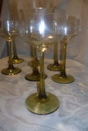 Original Jugendstil Gläser 6 Stück  , das 7 Glas kostenlos als Zugabe von Peter Behrens Form Weingläser Art Nouveau um 1915-25
