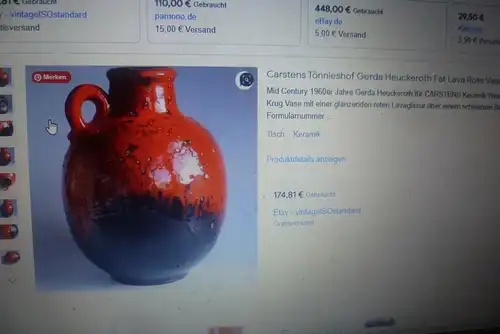 Carstens Tönnieshof Studio Keramik von Gerda Heuckeroth Fat Lava Vase mit einer glänzenden roten Lavaglasur 