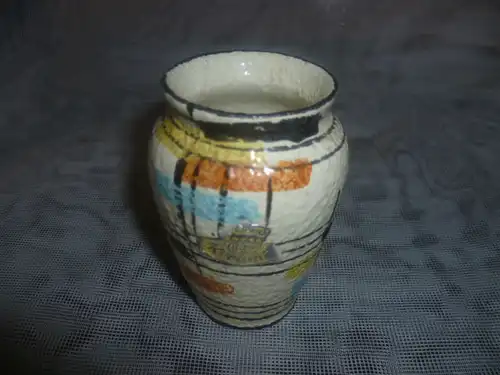 Bay Modelvase  Graffiti  Dekor Etikett, Form 505 aus den 1950  H: 8 cm          