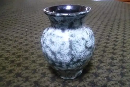 Scheurich Vase Formnr: 214-10 weiß braune  Schaumlasur  Vintage der 1960 Jahre H:14cm Aus der Vitrine  H 11:cm    Preis ist nur Euro 17,80