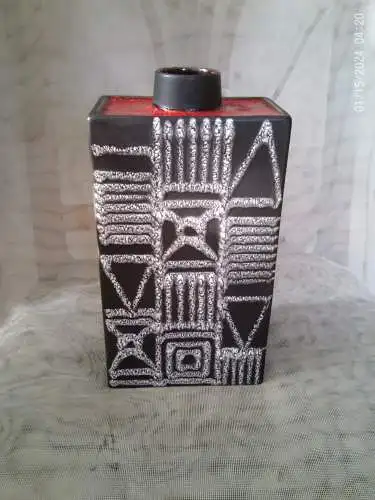 Schlossberg Designerin ist Ilse Stephan Keramik Vase Formnr.: 296-25-20 Mid Century 1960