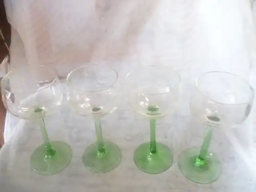 Original Jugendstil Kristall Gläser 4 Stück von Peter Behrens Form Weingläser Art Nouveau um 1915-25 mehrfach facettierte Kuppa