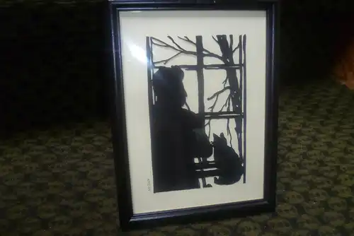 Fensterblick Frau mit Katze signiert MP datiert 2004