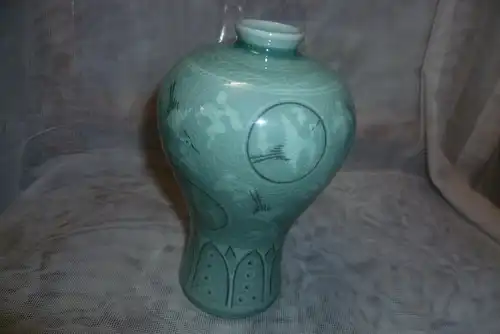 Vintage Korean Celadon Green Meiping Vase aus der Art Deko Zeit um 1920 H: 16