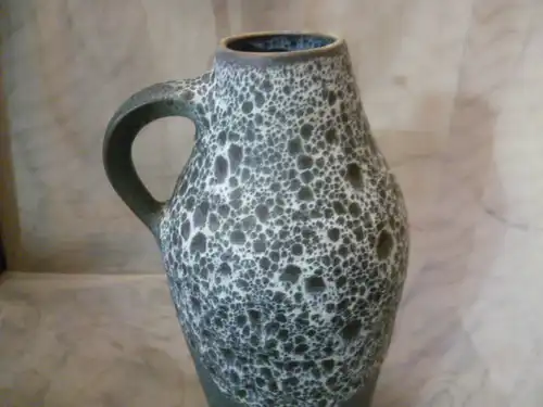Gramann Keramik / Töpferei Römhild von Siegfried Gramann Mid Century Keramik Vase, 1970er Jahre. Die Glasur