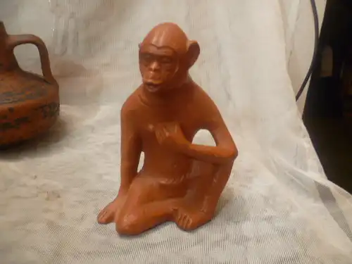 Chimpanzee Keramik um 1970 sehr naturalistische Darstellung