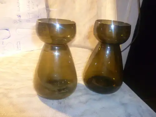 Paar 2 Stück Hyazienth Tannengrüne Vasen um 1960 Bauhaus Art WMF Wagenfeld   H: 16 cm