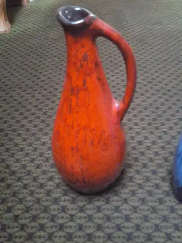 Ferrari Rot mit schwarz Designer Vase Heinz Siery aus den 1950/60 Jahren  H 29