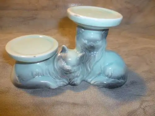 Goebel-Porzellan Kätzchen als Kakteen Untersetzer, sehr naturalistische Darstellung Art Deko  