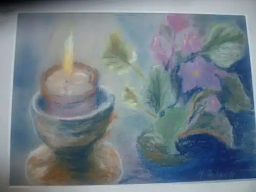  Maler der Moderne " Stillleben mit Blumenstock und Kerze "Pastellkreide  signiert : M ? N  Schuck 