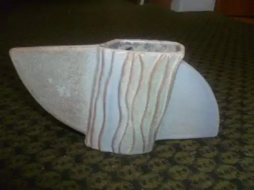 Bay Keramik mit 2 Flügeln ! Formnr.471 10  in der Art einer Fledermaus 