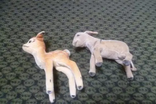 Steiff Samt Esel  1412/00 von 1949-1958 und  Samt Disney Bambi 7422/00 US Zone Fahne Knopf fehlend! aus den 1951-53 Jahren  ca10 x 15cm