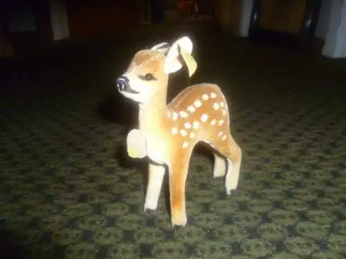 Hier ist ein seltenes Vintage Steiff Samt Rehkitz mit allen Steiff ID’s, produziert von 1959 bis 1964 in dieser zweiten Auflage