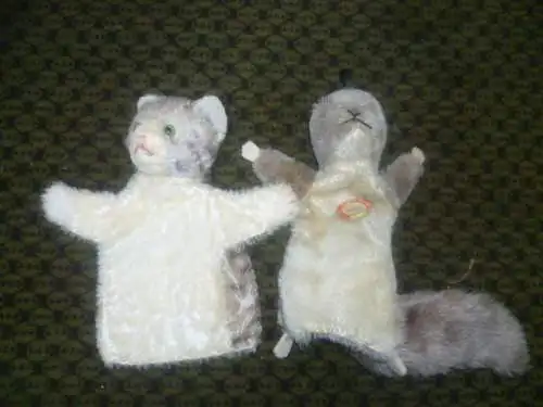 2 Steiff Handpuppen Tigerkatze 1956-1967  und Eichhörnchen Hopsi gefertigt ab 1960-?