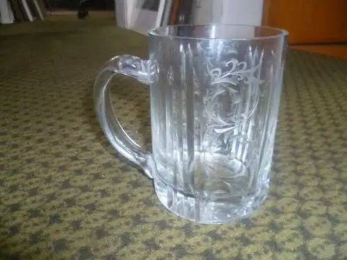 Kristallglas Biedermeier Walzenkrug um 1840reicher Rankenschliff Böhmen Karlsbad  MAKELLOS, HOCHWERTIG GESCHLIFFEN seltenst in diesem perfekten Zustand!! H: 13,5cm
