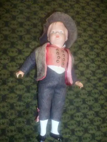 Vintage Jointed Celluloid German Boy Doll Traditional in Trachten Look  Marked AJ 20 aus den 1960 Jahren Jungen Puppe in Filz 20cm hoch