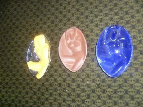 Konvolut Erotika Keramik Schalen 3 verschiedene Vintage 1960 Jahre oval in der Art von Picasso ? Masse oval : 13,5 x 9 cm