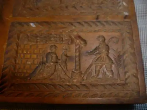 Musealer Krippen/ Apostel Modell um 1800+ / - besonders seltene christliche Motivwahl Kirschbaum 15 x 10cm  Provenienz Bäckerei  Gauss in Bretten