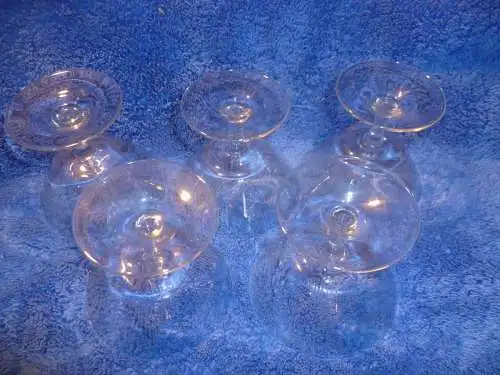 Ichendorf hier Set 5 edle Linie Schliff Eiskristalle  Likörschalen Likörglas Glas Vintage 1950 Linie Eiskristalle Schliff Likörschale Likörglas Glas Vintage H 7 cm aus den 1950 Jahren