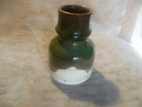Karlsruher Majolika Vase Moosgrün Lauflasur Martha Katzer oder Fritz Lindner H: 14 cm