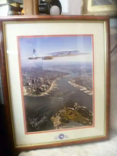 Concord Flug über Mannhatten originale Signaturen des 1 Flugkapitäns ; Mike Bannister und dem Luftfahrtfotographen  Adrian Meredith !