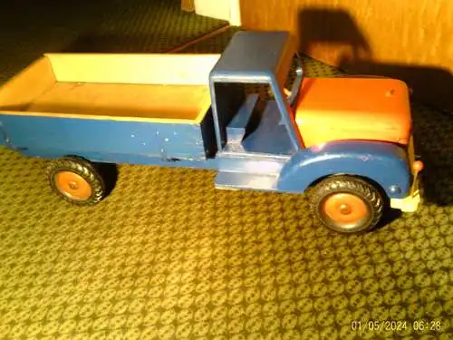 Kippbarer großer bunter LKW um 1960 Länge 66 cm unbespielt sehr schöne Erhaltung
