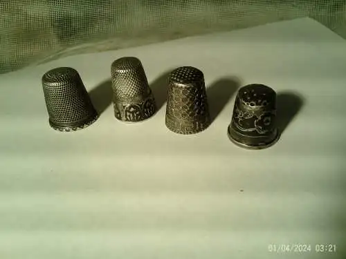 Konvolut 4 Antiker Fingerhüte 800-835 Silber um1900 mit Punzen Niello Technik russisch ...