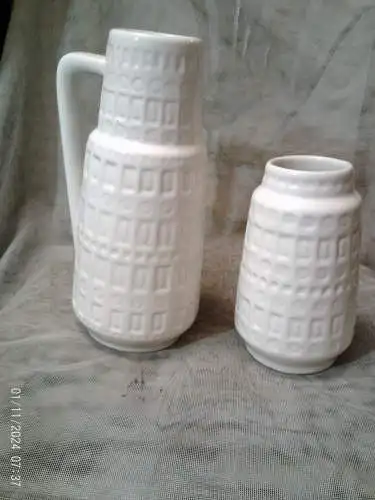 2 Stück berühmtes Dekor INKA herrlich weiss Vase 60er Jahre Scheurich 416 26+260 18 Höhen : 27 und 18 cm 