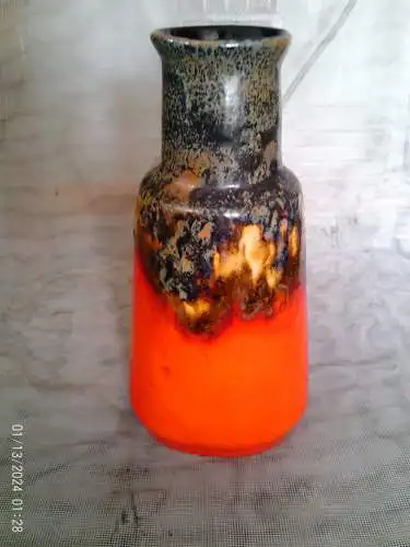 Designer Halidan Kutlu Überlacker Westdeutsche Bauhaus-Vase aus der Mitte des Jahrhunderts in Flach Lava Formnummer: 1437/21 Orange, 1960