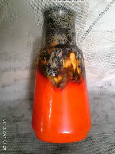 Designer Halidan Kutlu Überlacker Westdeutsche Bauhaus-Vase aus der Mitte des Jahrhunderts in Flach Lava Formnummer: 1437/21 Orange, 1960